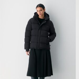 Aritzia black super puff regular